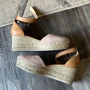Pink wedges